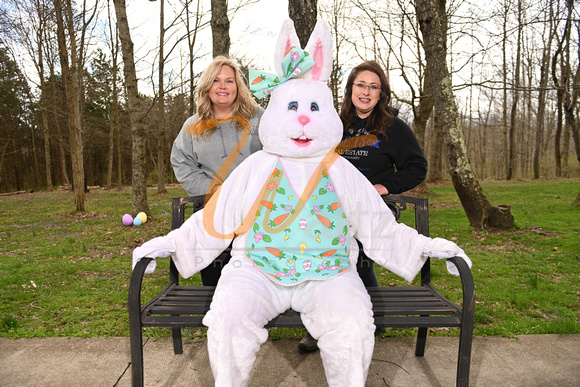Tammy and Jess Easter Bunny 21-1261